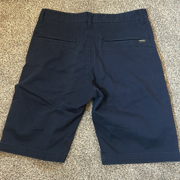 Volcom Shorts - Picture 2 of 3